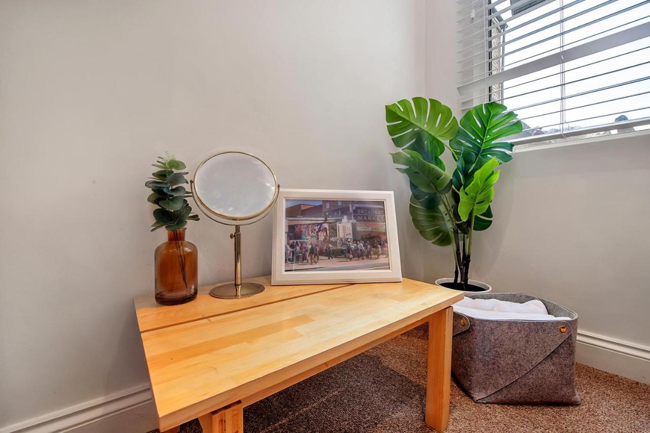 Finding My Palace Guest House In Tooting Mitcham Εξωτερικό φωτογραφία