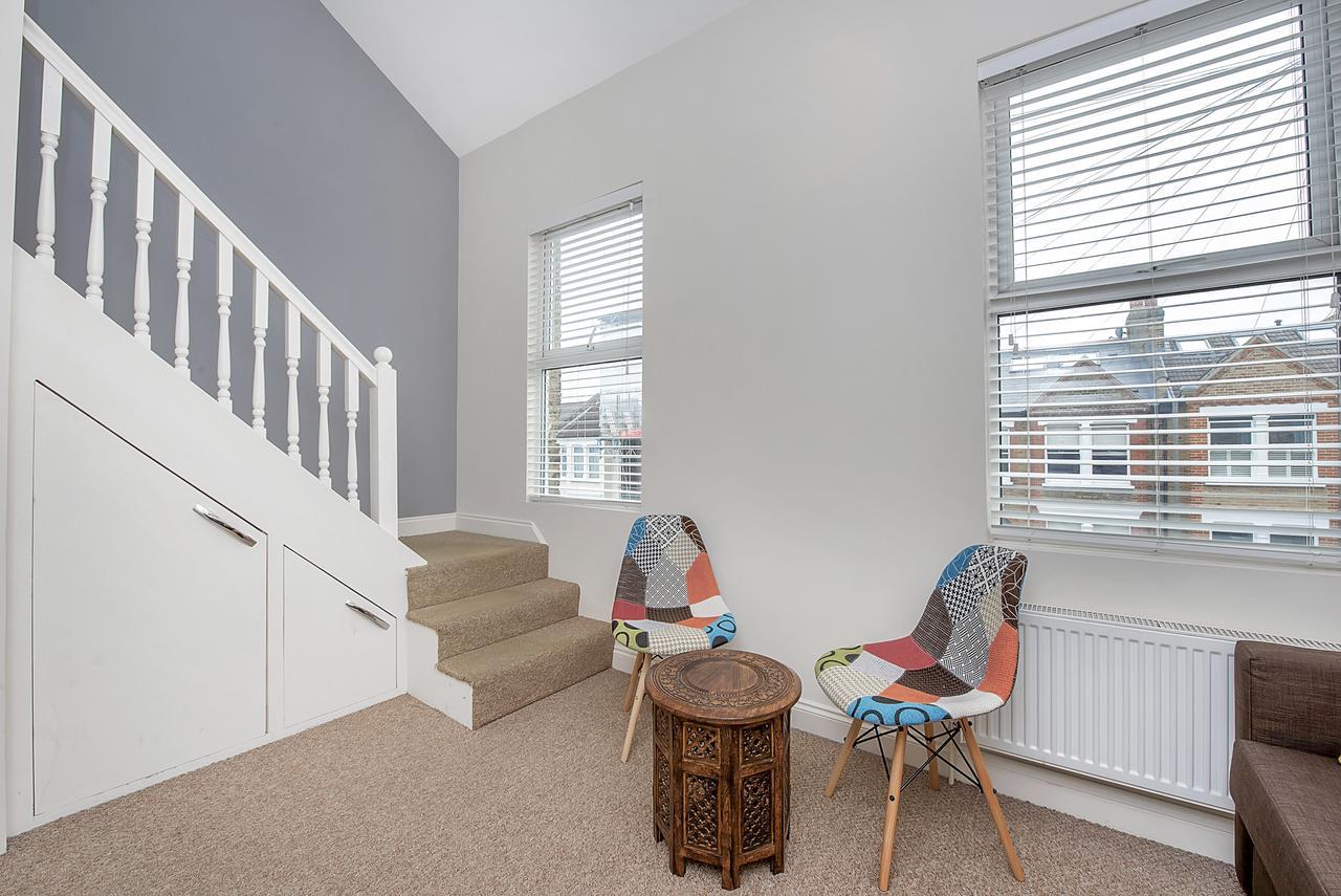 Finding My Palace Guest House In Tooting Mitcham Εξωτερικό φωτογραφία