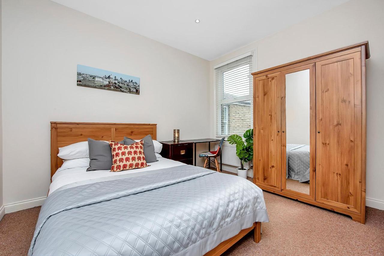 Finding My Palace Guest House In Tooting Mitcham Εξωτερικό φωτογραφία