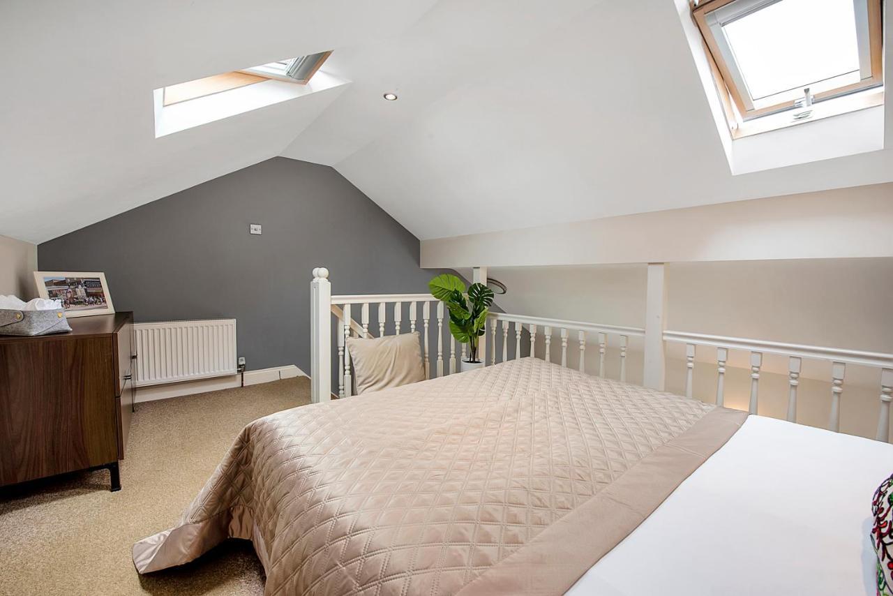 Finding My Palace Guest House In Tooting Mitcham Εξωτερικό φωτογραφία